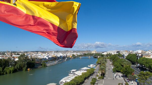 Флаг Испании, архивное фото