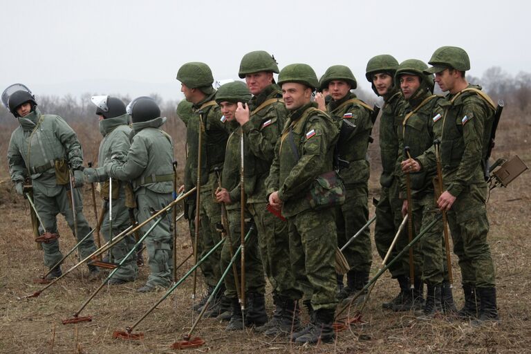 Разминирование местности в Чеченской Республике