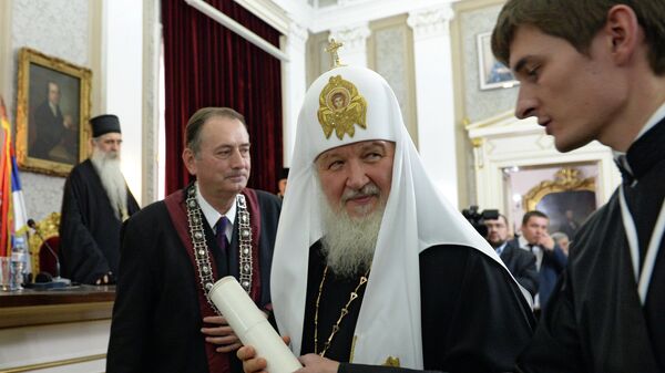 Патриарх Московский и всея Руси Кирилл получает диплом почетного доктора наук - honoris causa