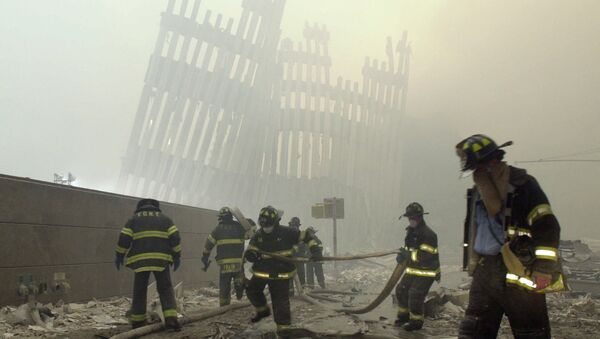 На месте теракта в США 11 сентября 2001 года. Архивное фото