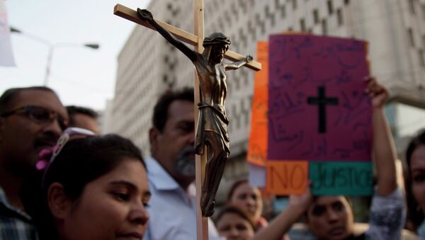 Демонстрация в Карачи из-за убийства христианской пары