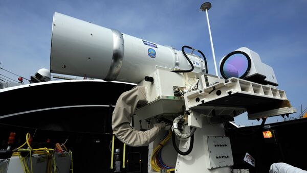 ВМС США установили лазерную пушку для сбивания дронов
