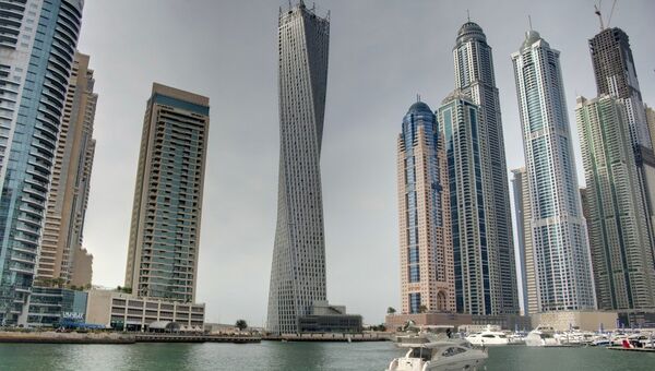 Вид на башню Cayan Tower в Дубае, ОАЭ. Архивное фото