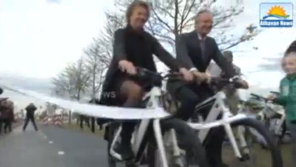 Первая в мире велодорожка на солнечной энергии появилась в Нидерландах