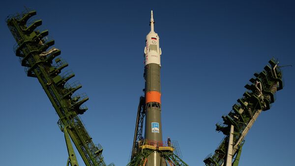 Вывоз космического корабля Союз ТМА-15М на старт, архивное фото