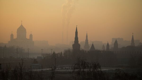 Вид Москвы в туман. Архивное фото
