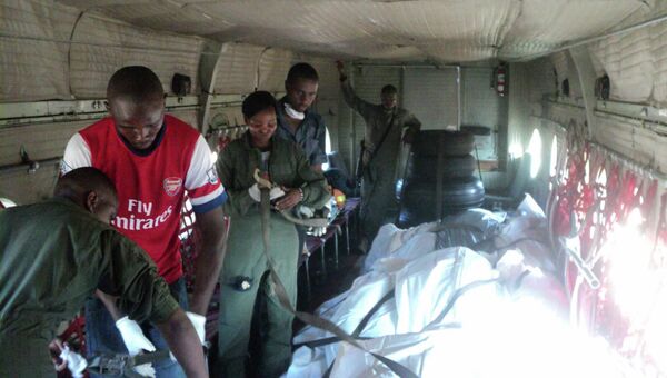 Тела пассажиров, погибших при нападении боевиков Аш-Шабаб на автобус в Кении
