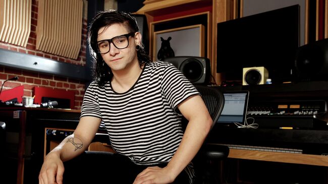 Американский музыкант и продюсер Сонни Джон Мур, Skrillex. Лос-Анджелес, 2014 год