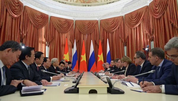 Д.Медведев провел переговоры с Н.Ф.Чонгом