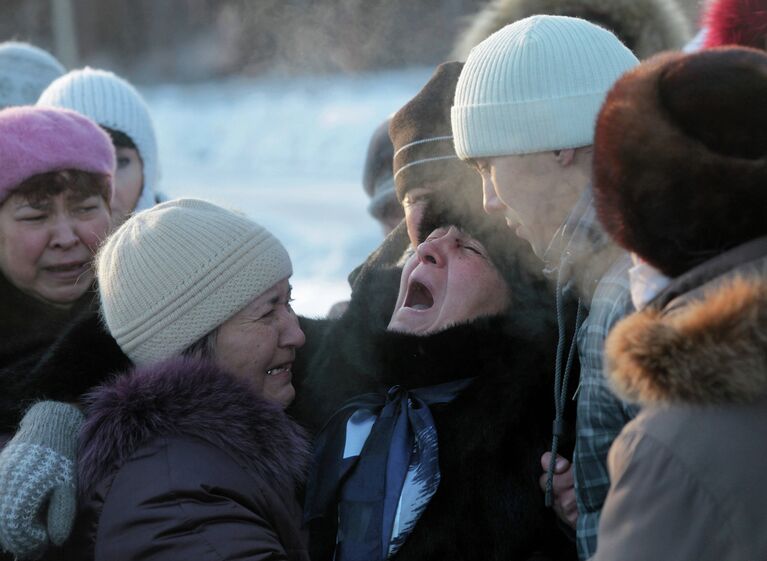 Похороны погибших при пожаре в клубе Хромая лошадь в Перми