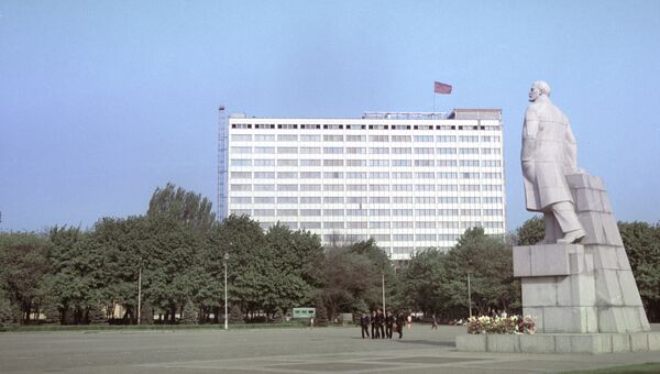 Площадь Октябрьской революции. Архивное фото