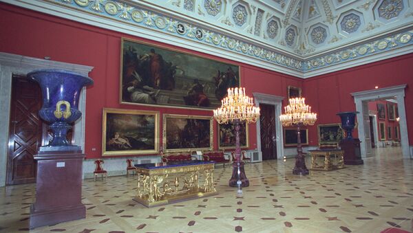 Зал итальянского искусства XVII-XVIII веков в Эрмитаже. Архивное фото