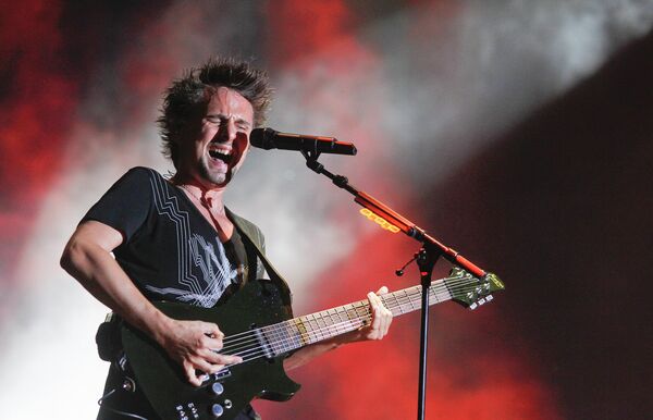 Фронтмен группы Muse - Мэттью Беллами Фронтмен группы Muse - Мэттью Беллами