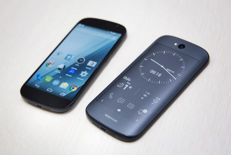 Новая модель смартфона YotaPhone 2