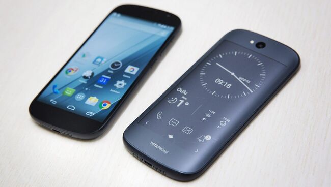 Новая модель смартфона YotaPhone 2