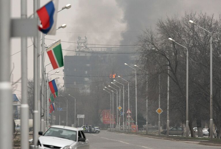 Спецоперация по ликвидации боевиков в Доме печати в Грозном