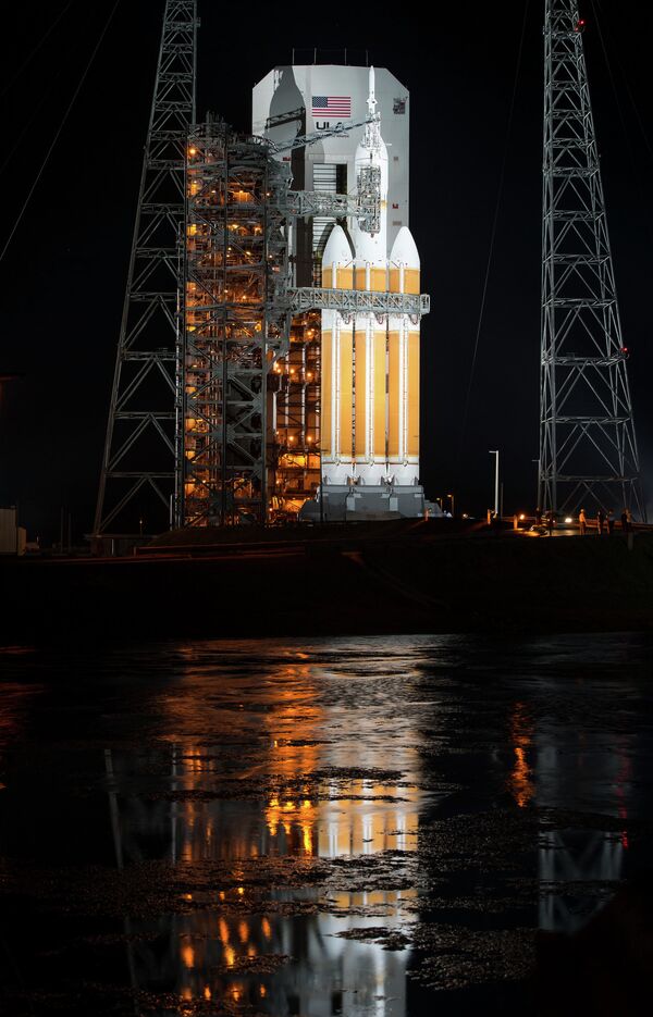 Запуск космического корабля Orion