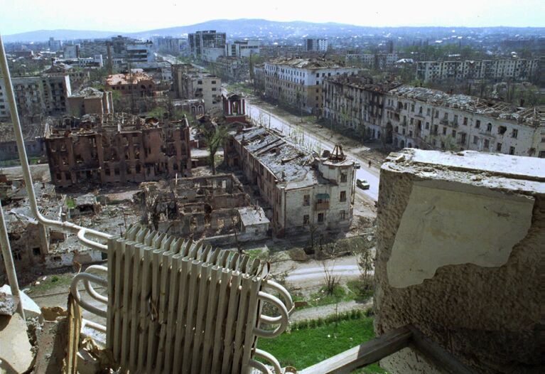 Вид на Ленинский проспект Грозного, 1996 год