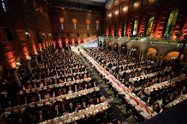 Гости на банкете в честь лауреатов Нобелевских премий в Стокгольме