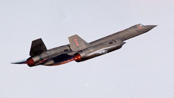 Американский самолет-шпион SR-71 Blackbird. Архивное фото