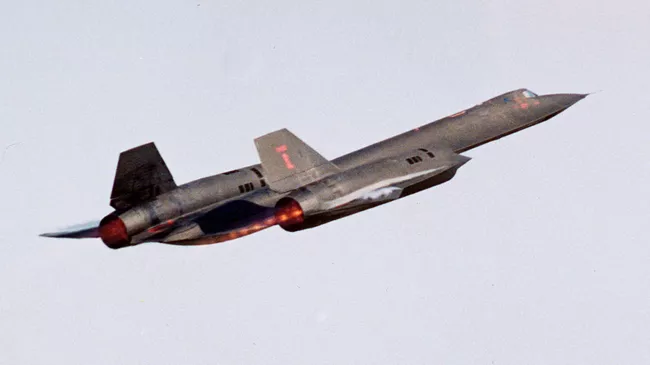 Американский самолет-шпион SR-71 Blackbird