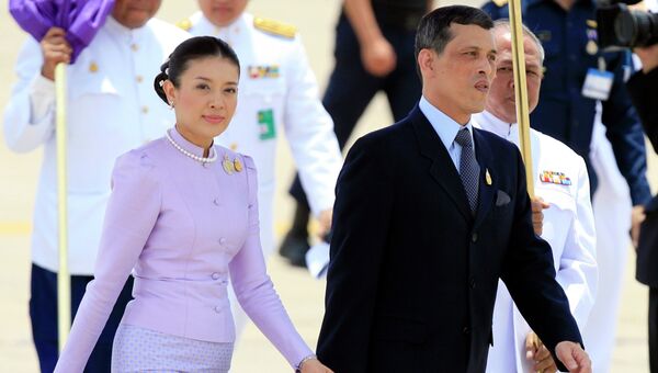 Принцесса Таиланда Срирасми  с мужем, кронцпринцем Махой Вачиралонгкорном