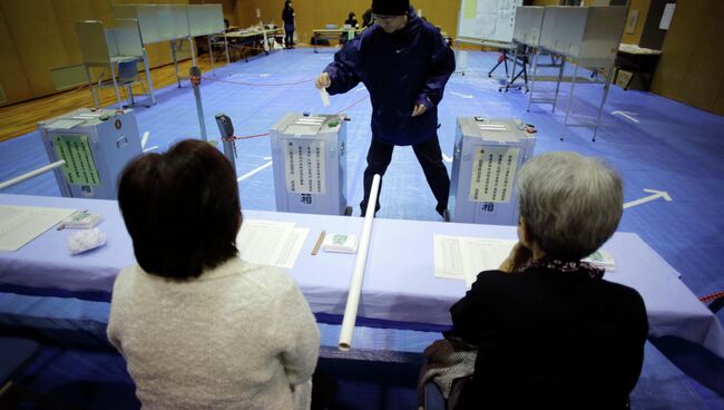 Голосование на выборах в нижнюю палату парламента Японии