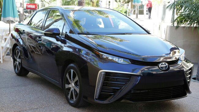 Автомобиль на водороде Toyota Mirai