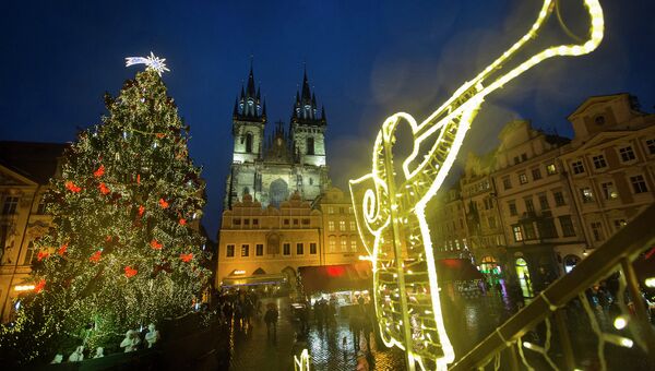 Новогодняя елка на Староместской площади в Праге