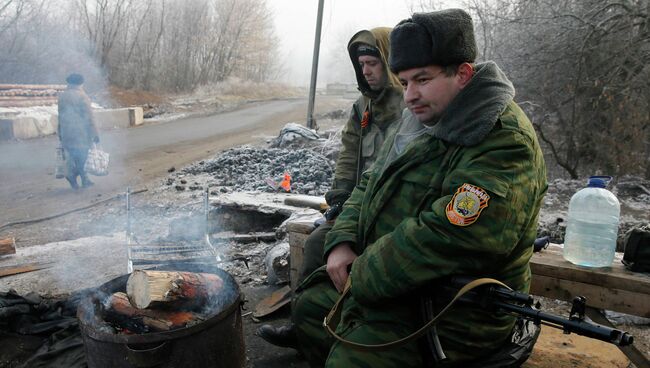 Бойцы ополчения в Донецкой области