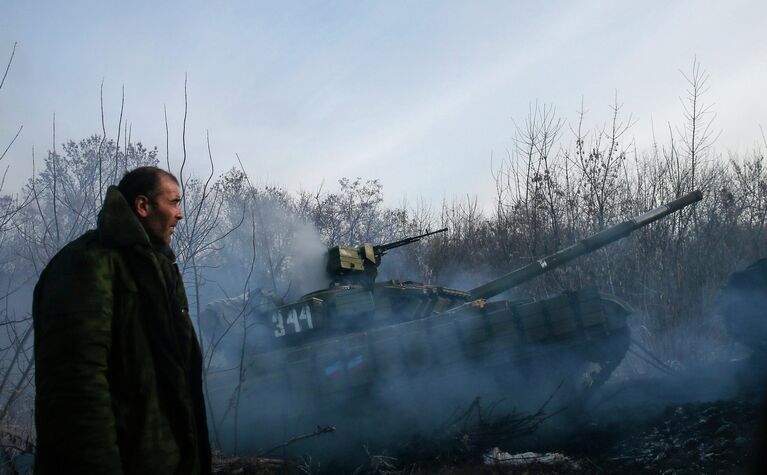 Танк народного ополчения возле села Рассыпное, Донецкая область