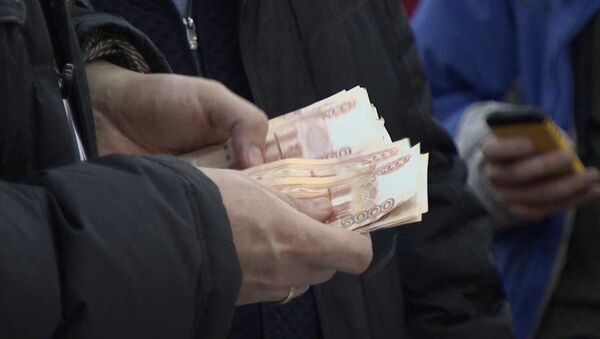 Динамика курсов валют, или Ажиотаж в магазинах из-за ослабления рубля