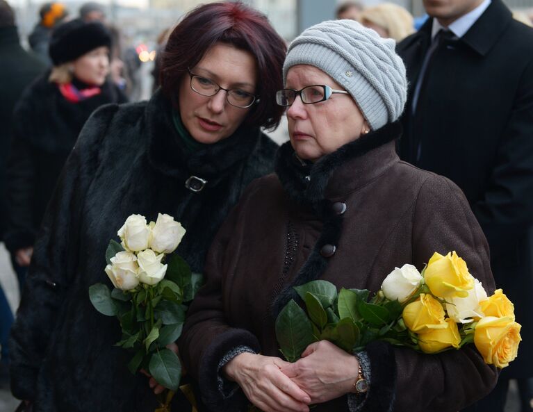 Открытие мемориальной доски в память об Андрее Стенине