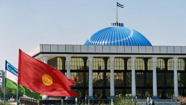 Здание парламента Узбекистана. Архивное фото