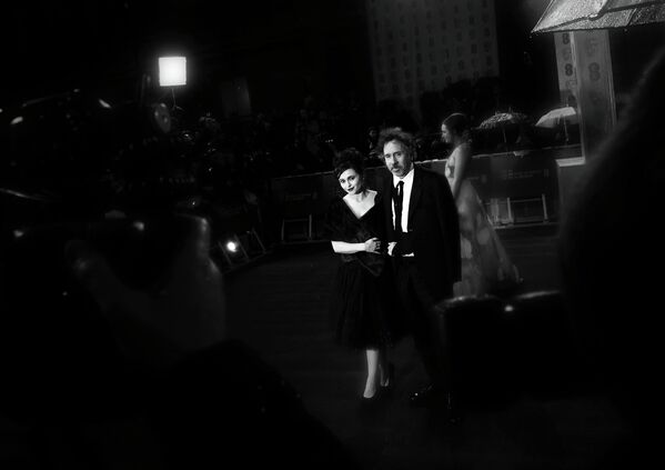 Режиссер Тим Бертон и актриса Хелена Бонэм Картер на церемонии вручения премии BAFTA
