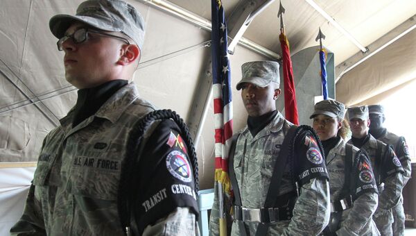 Военнослужащие армии США во время торжественного собрания