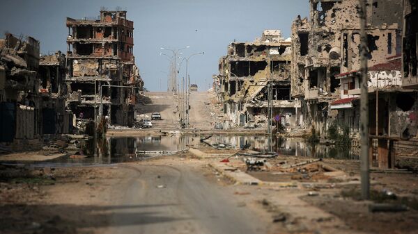 Разрушенные здания города Сирт, Ливия