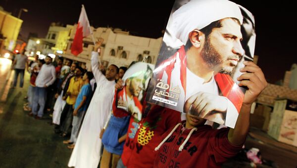 Жители Бахрейна протестуют против ареста генсека оппозиционной партии Аль-Вифак Али Сальмана