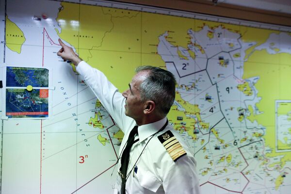 Начальник береговой охраны Греции указывает последнее известное положение загоревшегося парома Norman Atlantic
