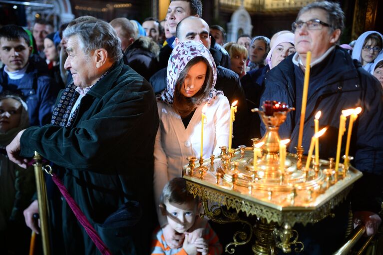 Рождественское богослужение в храме Христа Спасителя