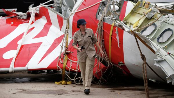 Найденные обломки хвостовой части лайнера AirAsia