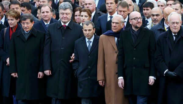 Марш памяти жертв терактов в Париже