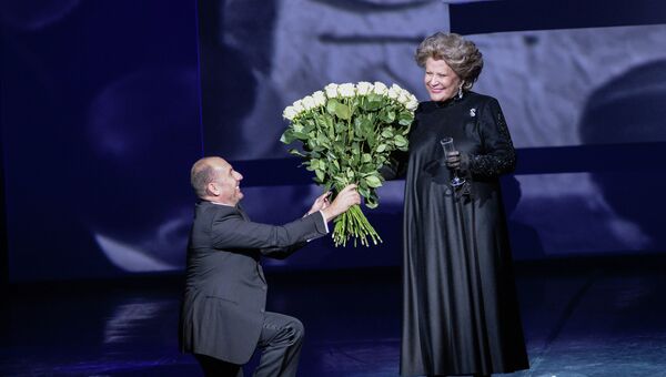 Владимир Кехман и Елена Образцова на гала-концерте. Архивное фото