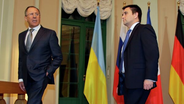 Глава российского МИД Сергей Лавров на переговорах с коллегами из Германии, Украины и Франции