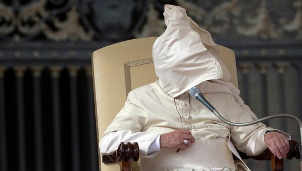 Папа Римский Франциск на площади Святого Петра в Ватикане
