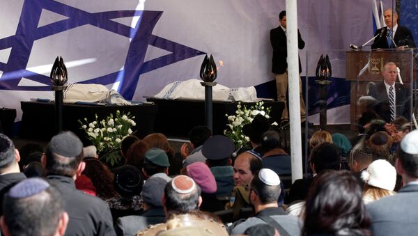 Премьер-министр Израиля Биньямин Нетаньяху выступает с речью