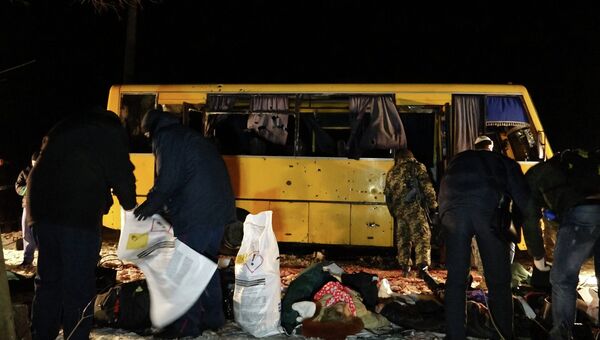 На месте обстрела автобуса с мирными жителями около Волновахи