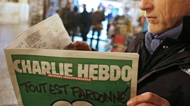 Номер французского сатирического еженедельника Charlie Hebdo. Архивное фото