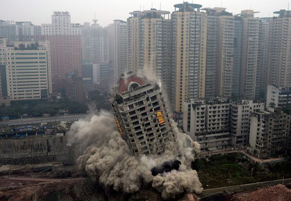 Снос здания в рамках проекта урбанизации. Китай