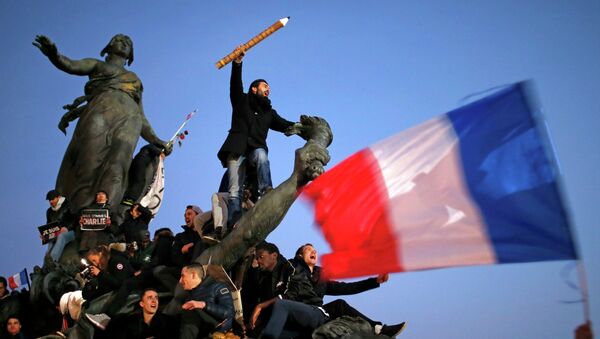 Сотни тысяч французских граждан приняли участие в марше солидарности на улицах Парижа